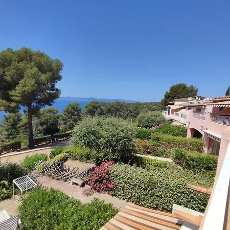 Apartment With Balcony In Pool&tennis Saint-Raphael (Var)