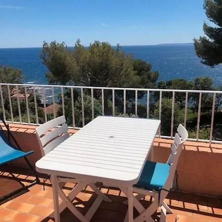 With Balcony In Pool&tennis Apartment Saint-Raphael (Var)